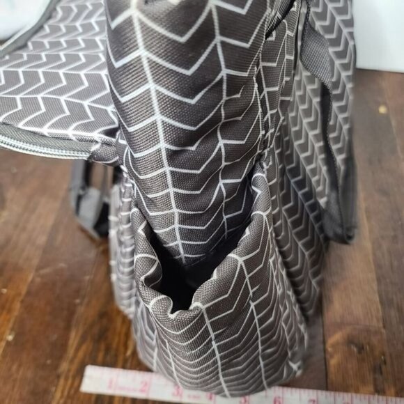 Bananafish Studio Sienna Arrow Tote Diaper Bag Grey - Picture 4 of 14